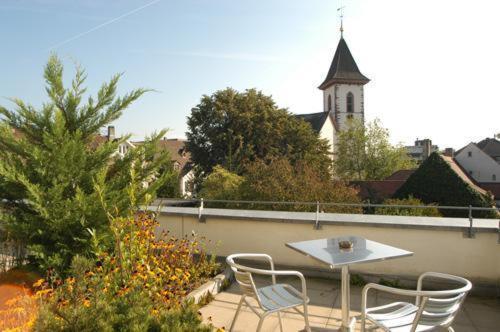 Hotel Mariotto Am Burghof Лёррах Экстерьер фото